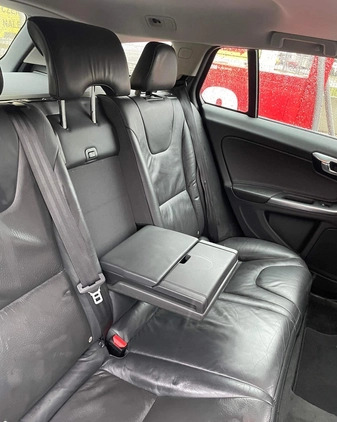 Volvo V60 cena 31900 przebieg: 205000, rok produkcji 2010 z Częstochowa małe 497